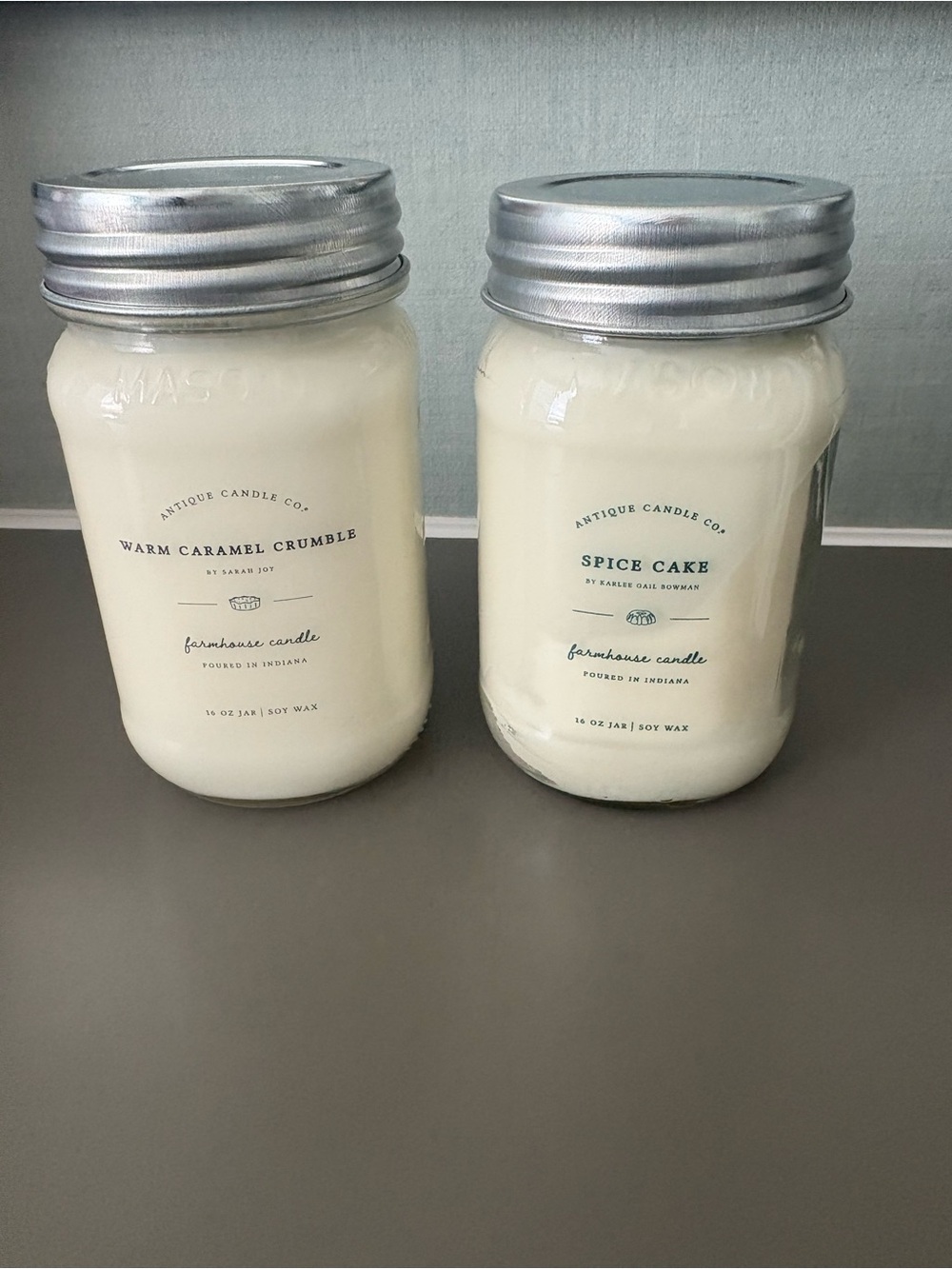 Antique Candle Co. Two 16 oz. Candles - Spice Cake & Warm Caramel Crumble NEW! - Picture 3 of 3